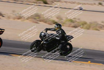 media/Dec-10-2023-SoCal Trackdays (Sun) [[0ce70f5433]]/Turn 9 Inside Set 2 (1115am)/